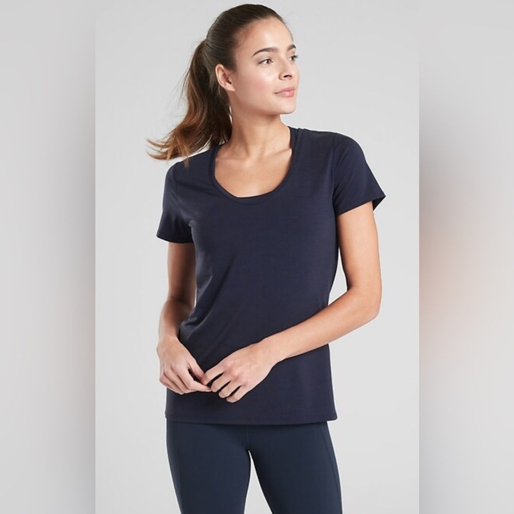 Athleta Essence Vital Tee